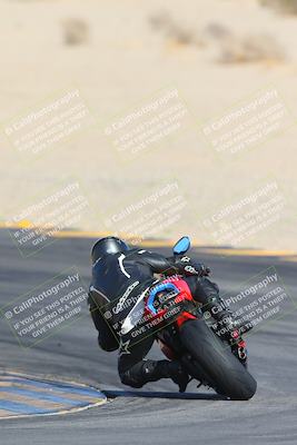 media/Dec-05-2024-Racers Edge (Thu) [[e102e0690b]]/3-B Group/Session 1 Turn 8 Backside/